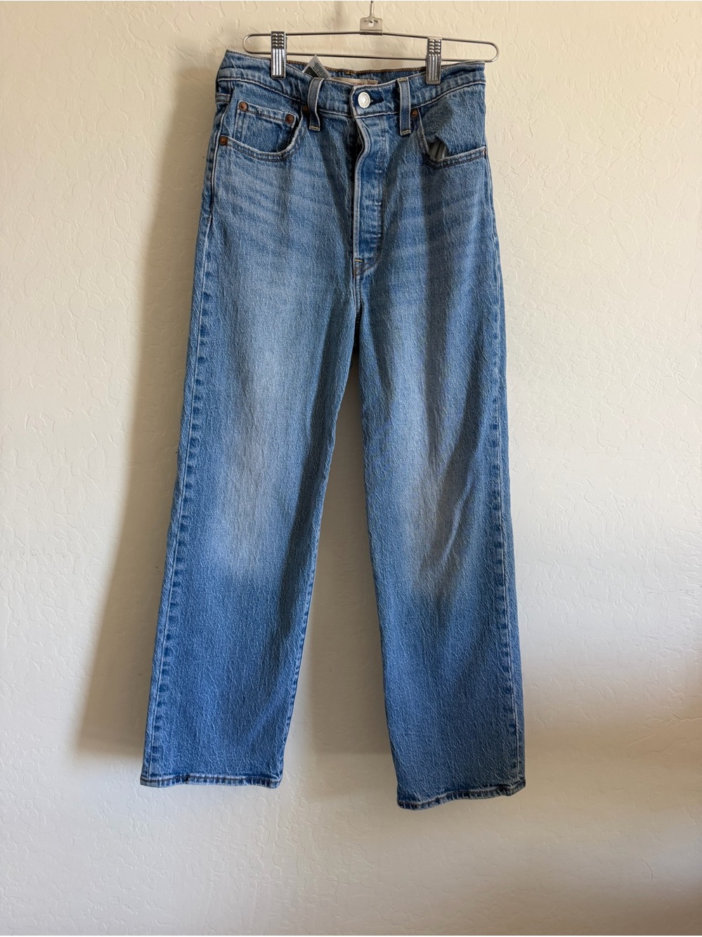 Levi’s Ribcage Straight Ankle Jeans Medium Wash Faded High Rise Button Fly 26